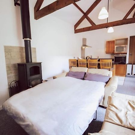 Cosy Cottage On Banks Of River Wye Foy Exterior foto