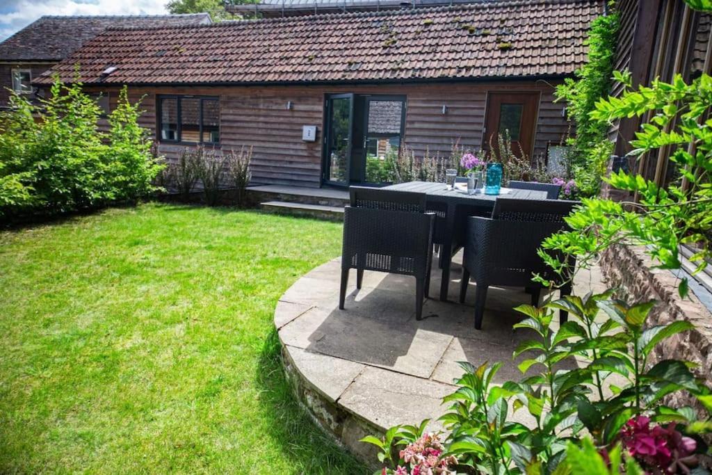Cosy Cottage On Banks Of River Wye Foy Exterior foto