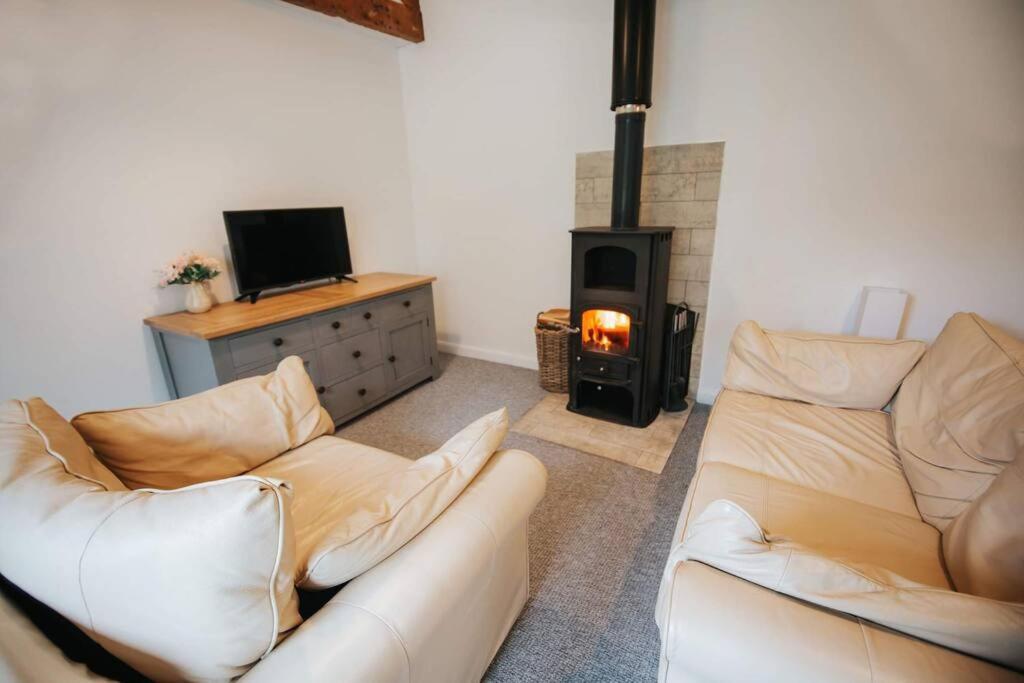 Cosy Cottage On Banks Of River Wye Foy Exterior foto